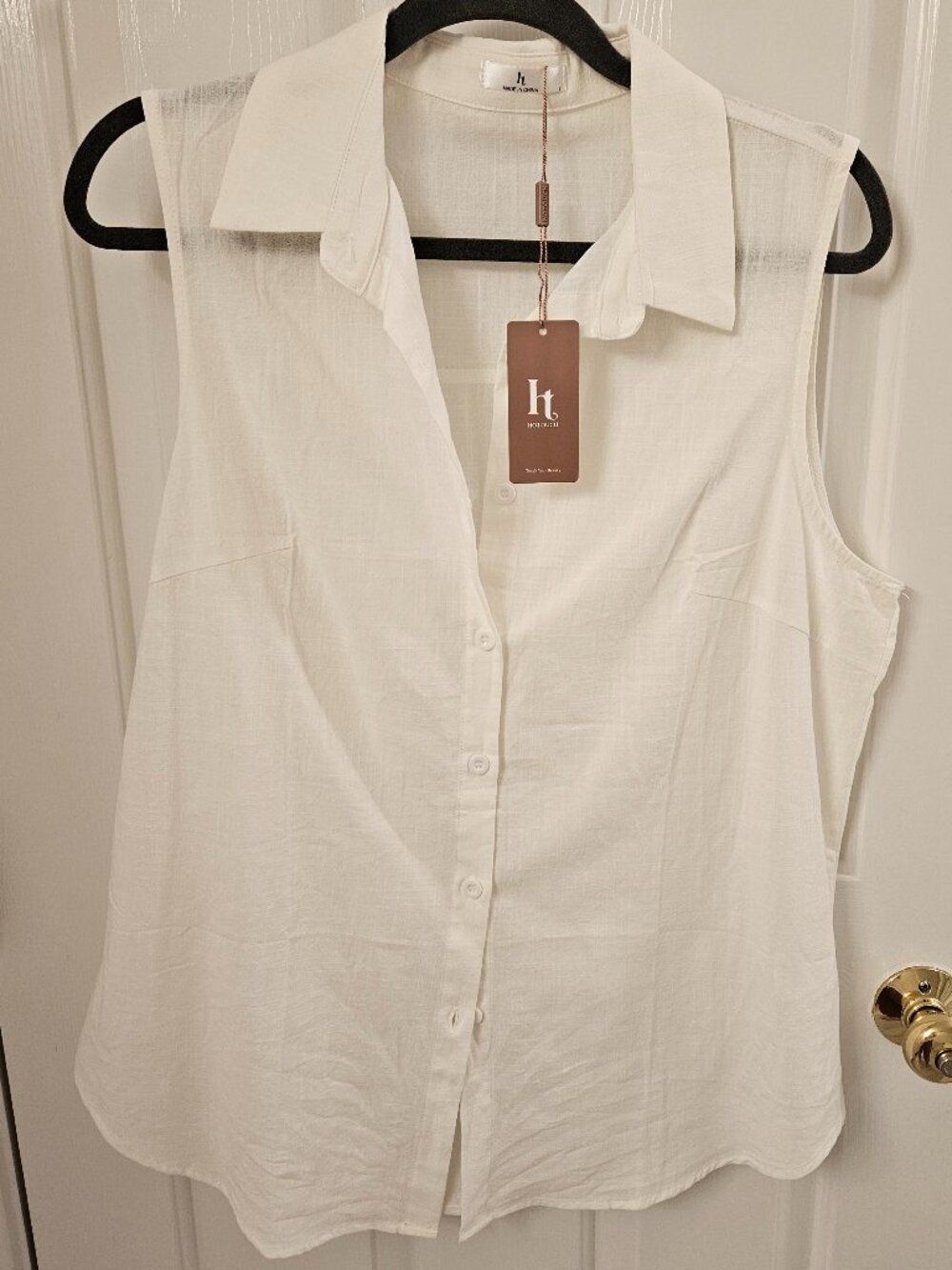 HT Boutique White Sleeveless Button-Front Collared Blouse
